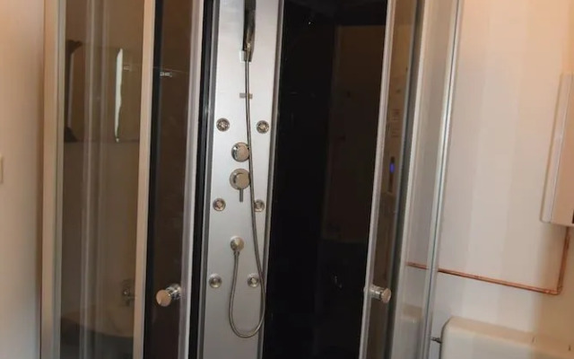AB Apartment 94