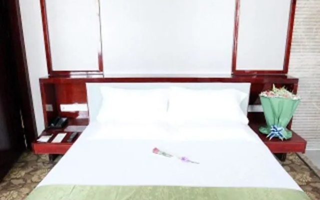 Wuhan Yitel Hotel
