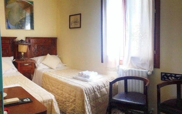 3749 Ponte Chiodo Guest House