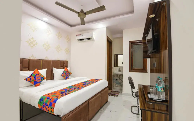 Fabhotel Np International