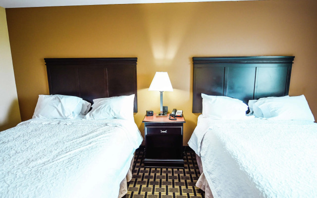 Hampton Inn and Suites Pine Bluff