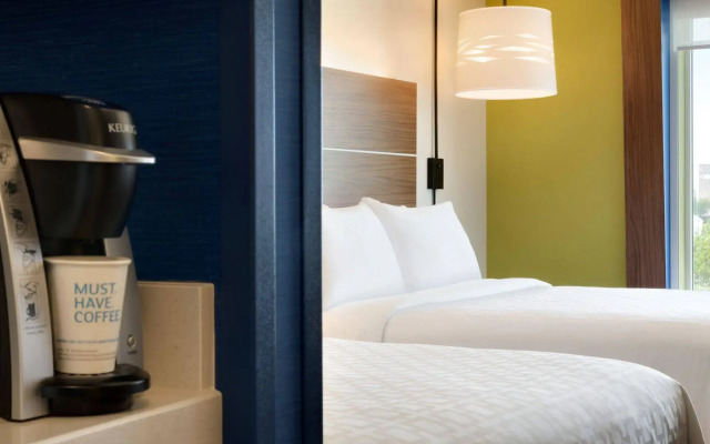 Holiday Inn Express & Suites-Cincinnati South - Wilder by IHG