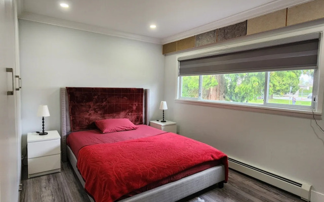 Sarla Villa Surrey
