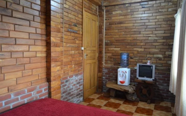 Villa Rumah Kayu (Java Joglo)