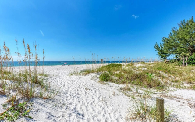 Anna Maria Island Edgewater Bungalow