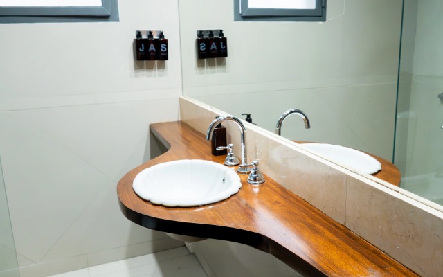 Moreno 820 by DOT Suites