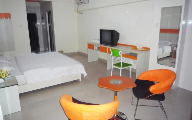 Nanning Ba Ba Hotel (Chaoyang Square Subway Station)