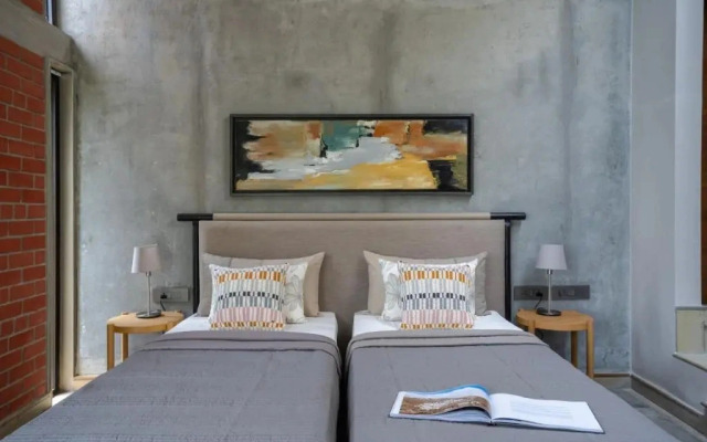 LohonoStays Villa Amani 8B