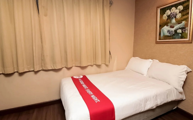 Nida Rooms Phrakhanong 984 Station