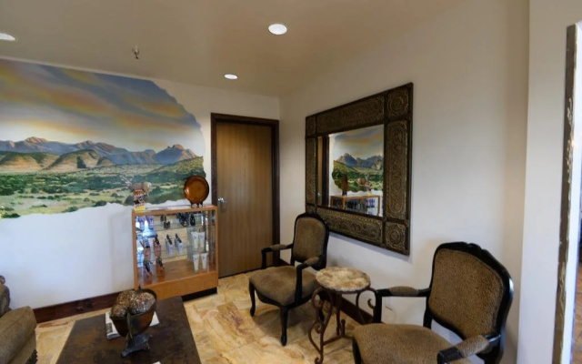 Ramada Of Alpine