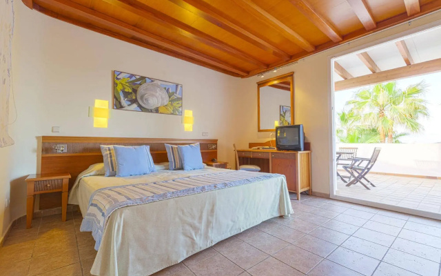 Sirenis Hotel Club Siesta - Все включено