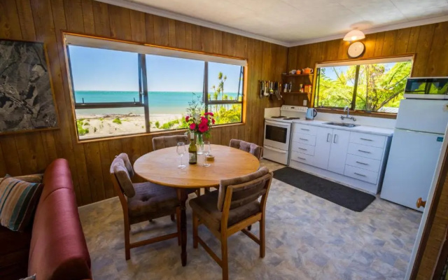 Tidal Treasure - Collingwood Holiday Home