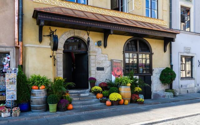 Апартаменты P&O Apartments Old Town Square вид на фасад