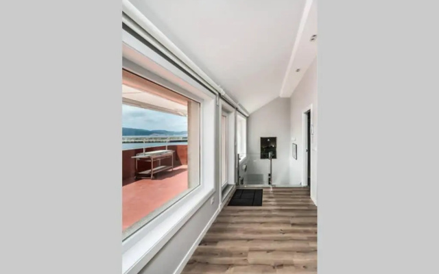 casa en corme encima del mar