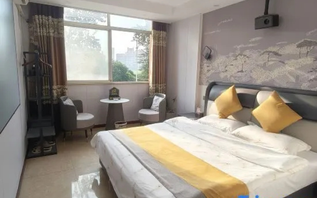 Tuanhe Renjia Themed Homestay (Tuanhe East Road)