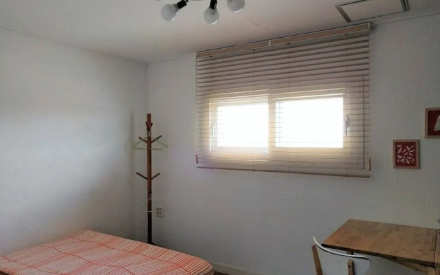 Ewak Guesthouse