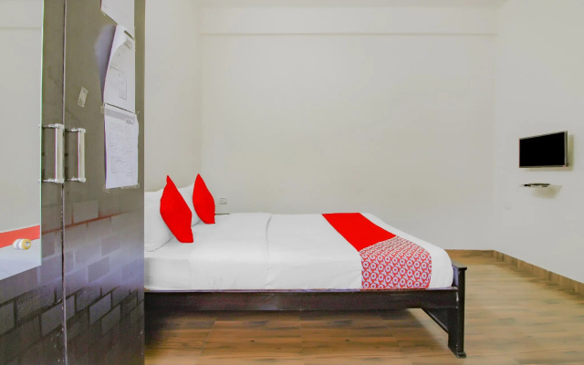 SKL Grand Rooms by OYO Rooms