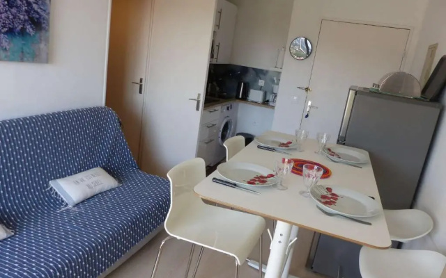 Appartement Le Lavandou, 2 pièces, 4 personnes - FR-1-308-79