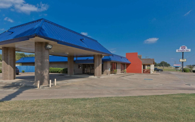 Knights Inn Brenham
