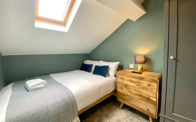 Host Stay Canning Quarters III