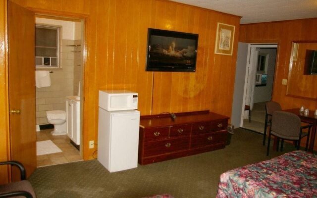 Kenwood Motel