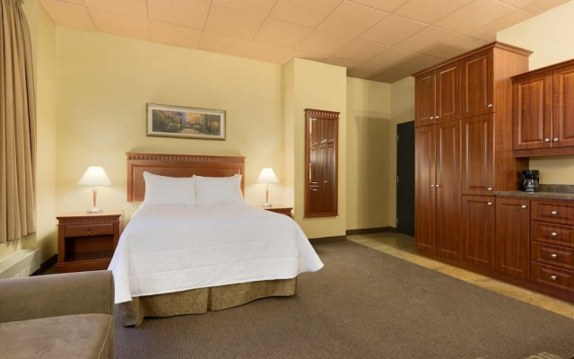 Travelodge Hotel Montreal Airport