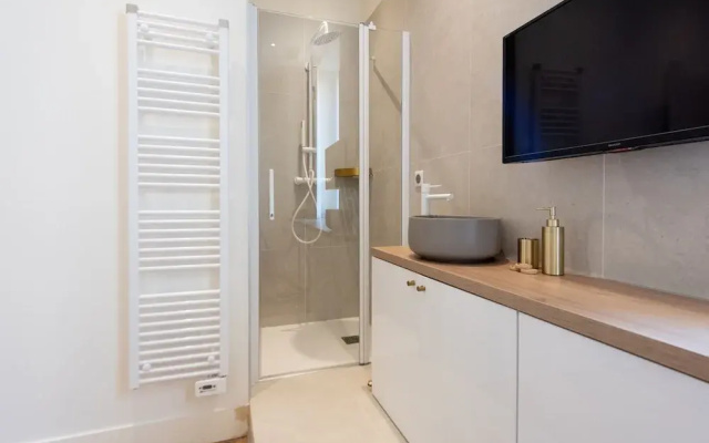 Luxury Apartment - Heart of Cannes / Rue D'antibes