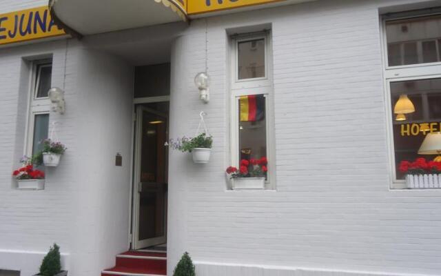 Hotel Bejuna Дюссельдорф вид на фасад
