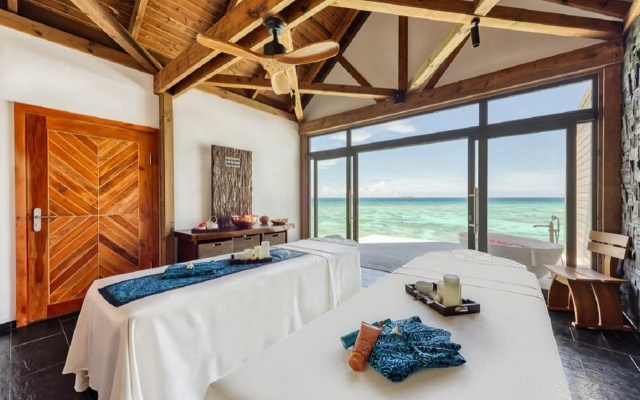 Kuredhivaru Resort & Spa Maldives by Accor