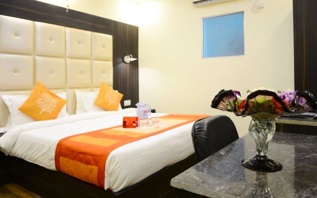 Отель Fabhotel Kailash Colony Metro Station вид на фасад