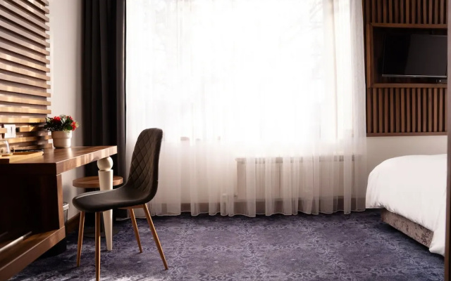 Olivia Rooms