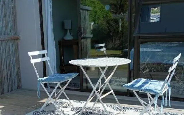En-Suite, Private Room, Free Wifi in Plett