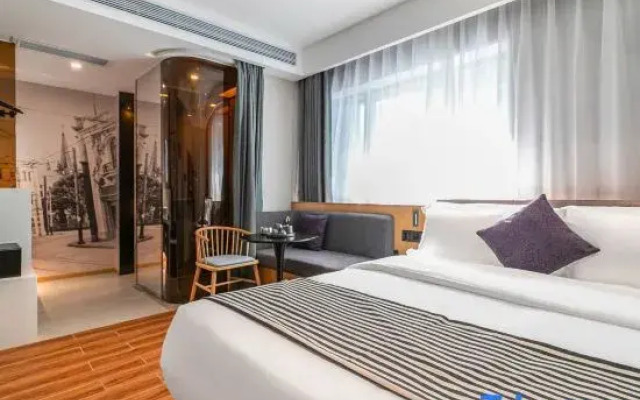Laika Hotel