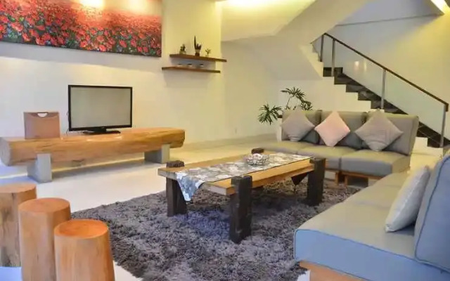 Ohara 5 Bedrooms Villa with a heated private pool