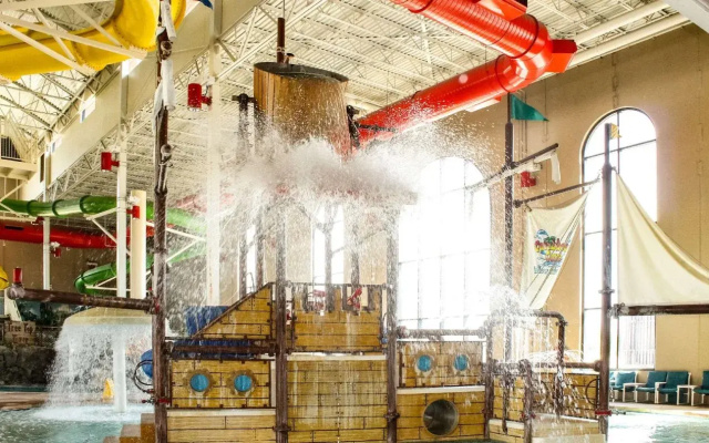 Caribbean Cove Hotel & Water Park