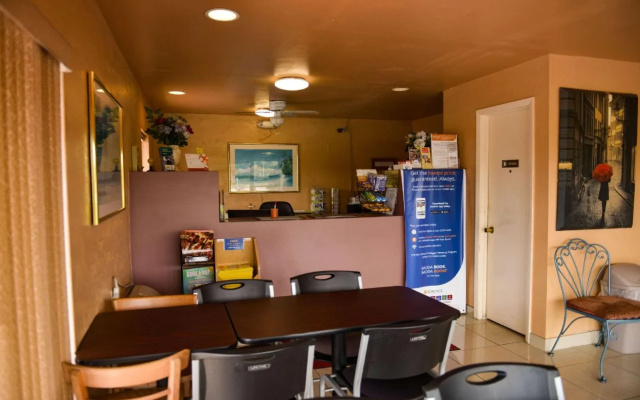 Econo Lodge Fort Myers North