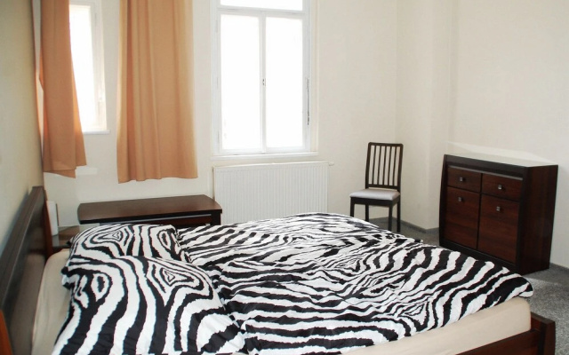 True Old Town Square Apartments