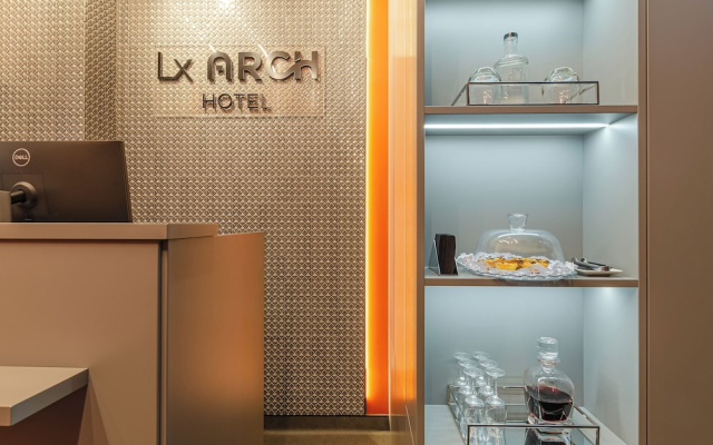 Lx Arch Hotel