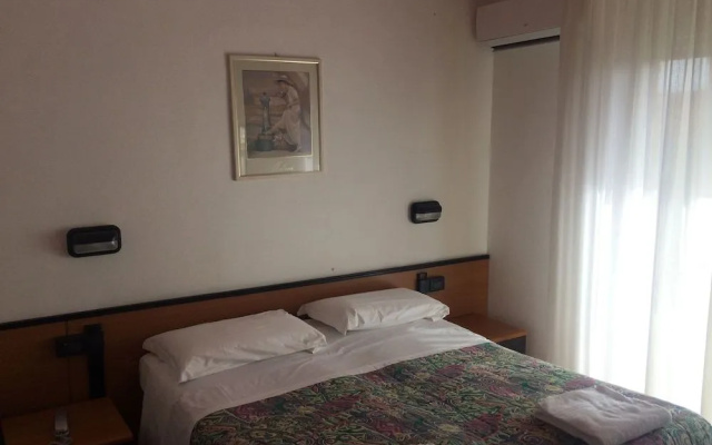 Hotel Perla Del Mare