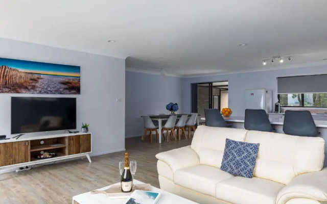 Moona Beach House Jervis Bay Rentals