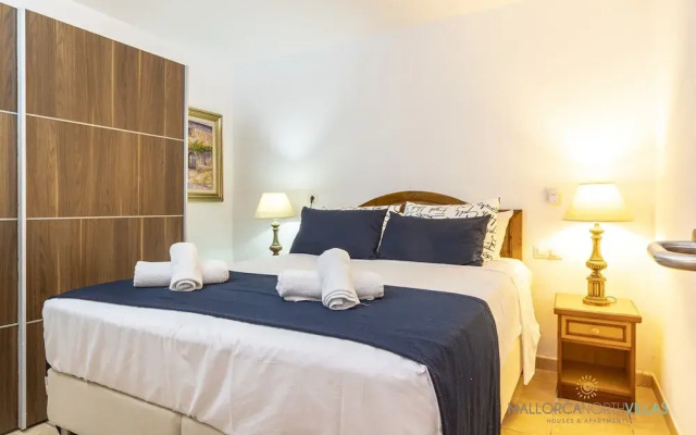 Apartment in Port de Pollenca Near Llenaire Beach