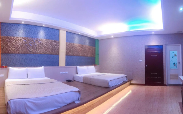 Maple Love Motel