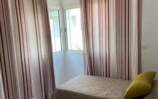 Lovely 4-Bedroom Condo with Pool