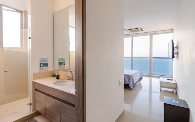 Adlas Condo by the Beach