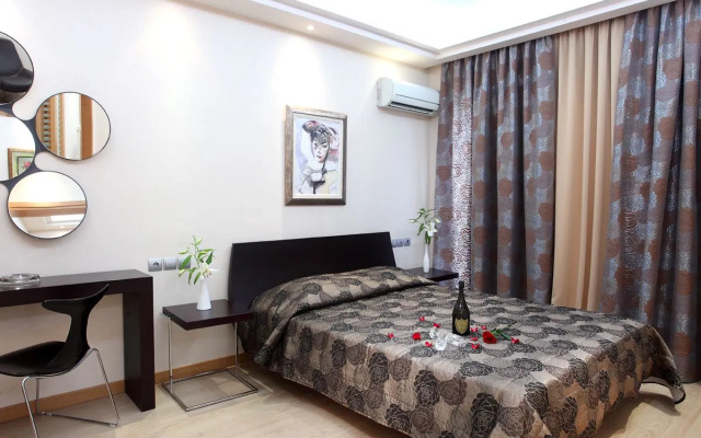 Messinian Bay Hotel