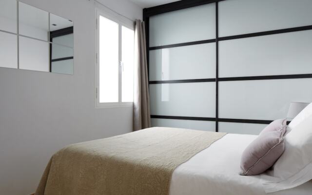 Апартаменты La Terraza Apartment by FeelFree Rentals комната для гостей