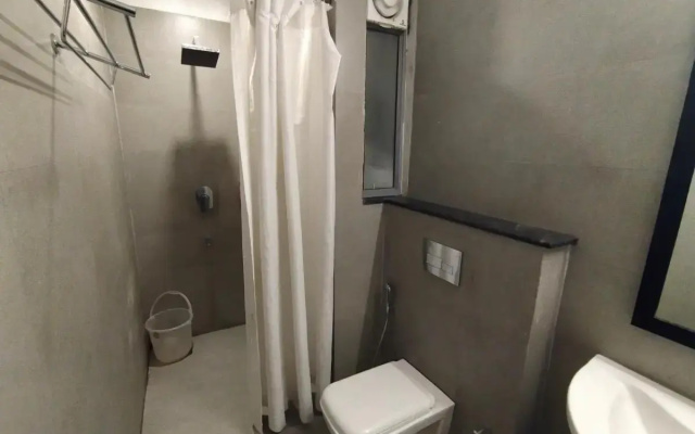 Saltstayz Select – Near Sohna Road City Center