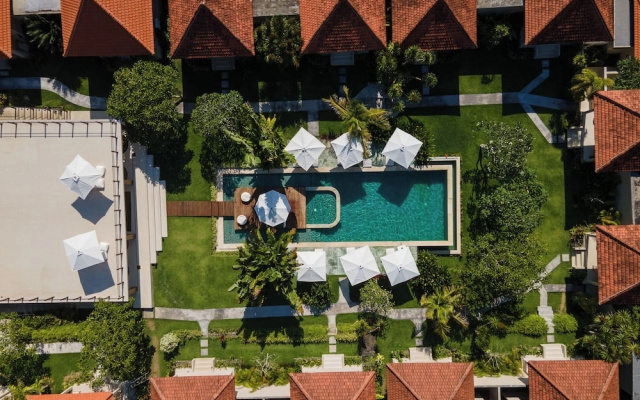 YŪN Uluwatu
