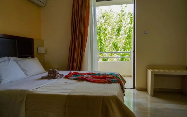Kokoni Beach Hotel