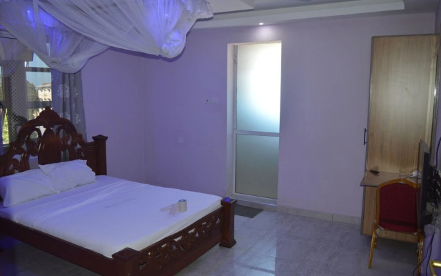 Peacock Court Hotel, Kilifi